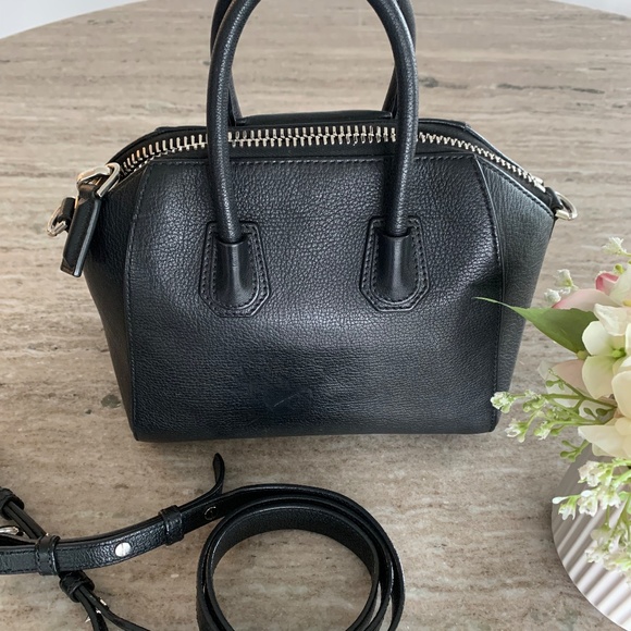 Givenchy hand/cross body bag ( Small ) - Picture 2 of 6